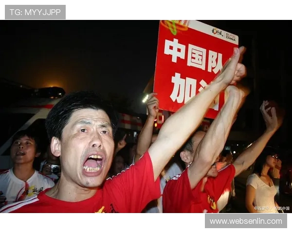 国足迎战韩国赛前奏响国歌激励士气展现团结精神 国足迎战韩国赛前奏响国歌激励士气展现团结精神